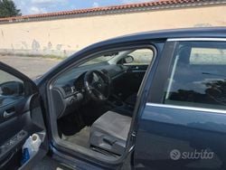 Grigio Usata 2008 VW Jetta Tre volumi | 3000 €