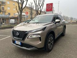 Argento Usata 2024 Nissan X-Trail SUV | 35.000 € (Buon prezzo)