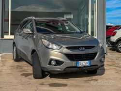 Marrone Usata 2010 Hyundai ix35 Style SUV | 7990 € (Molto cara)