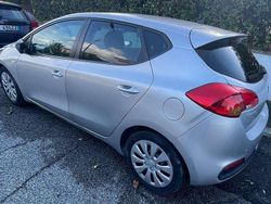 Argento Usata 2014 Kia Ceed Due volumi | 8900 € (Molto cara)