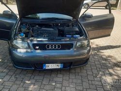 Grigio Usata 2000 Audi A3 Tre volumi | 1500 € (Buon prezzo)