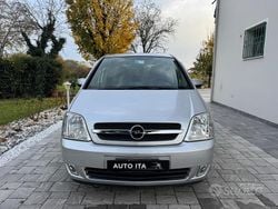 Grigio Usata 2004 Opel Meriva Cosmo Monovolume | 2000 € (Ottimo prezzo)