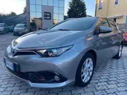 Grigio Usata 2018 Toyota Auris Touring Sports Business Edition Station wagon | 15.900 €