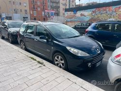 Blu Usata 2006 Peugeot 307 Station wagon | 1300 €