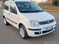 Bianco Usata 2012 Fiat Panda Classica Tre volumi | 3700 € (Ottimo prezzo)