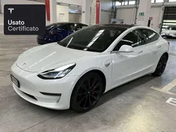 Pearl white multicoat Usata 2020 Tesla Model 3 Performance Tre volumi | 28.700 € (Buon prezzo)