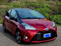 Rosso Usata 2019 Toyota Yaris Hybrid Edition Tre volumi | 13.500 € (Cara)