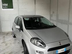 Grigio Usata 2014 Fiat Punto Lounge Tre volumi | 7490 € (Buon prezzo)
