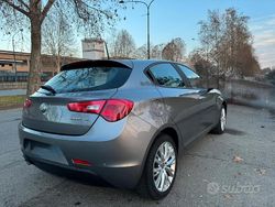 Grigio Usata 2016 Alfa Romeo Giulietta Due volumi | 13.000 € (Buon prezzo)
