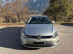 Grigio Usata 2017 VW Golf Highline Tre volumi | 12.000 €