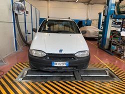 Bianco Usata 2000 Fiat Strada Pick-up | 2900 €