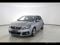 Vari colori Usata 2018 Peugeot 308 Allure Tre volumi | 8600 € (Ottimo prezzo)