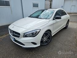 Bianco Usata 2016 Mercedes CLA180 Premium Tre volumi | 17.900 € (Buon prezzo)