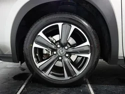 Gray Usata 2019 Lexus UX SUV | 26.900 € (Molto cara)