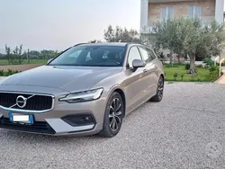 Grigio Usata 2019 Volvo V60 R-Design Station wagon | 15.990 €
