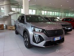 Grigio Nuova 2025 Peugeot 2008 Allure SUV | 27.490 € (Buon prezzo)