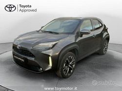 Grigio Usata 2022 Toyota Yaris Cross Lounge SUV | 25.700 € (Molto cara)