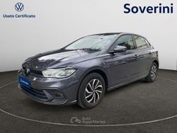 Grigio Usata 2023 VW Polo Life Tre volumi | 19.500 € (Buon prezzo)