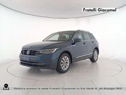 Nightshade blue metallizzato Usata 2023 VW Tiguan Life SUV | 28.900 € (Super prezzo)
