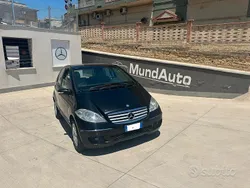 Nero Usata 2007 Mercedes A180 Elegance Tre volumi | 3500 € (Cara)