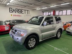 Grigio Usata 2004 Mitsubishi Pajero SUV | 8999 € (Super prezzo)