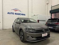 Grigio Usata 2021 VW Polo Comfortline Tre volumi | 13.900 € (Buon prezzo)