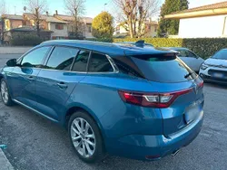 Blu/azzurro Usata 2017 Renault Mégane IV Intens Station wagon | 8500 € (Buon prezzo)