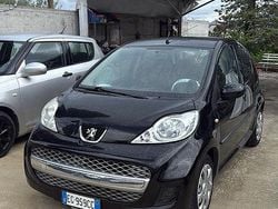Nero Usata 2011 Peugeot 107 Active Due volumi | 5700 € (Buon prezzo)