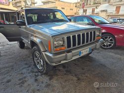 Grigio Usata 2001 Jeep Cherokee SUV | 6000 € (Molto cara)