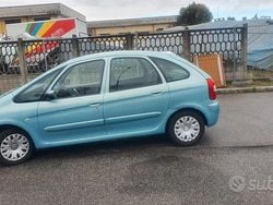 Verde Usata 2005 Citroën Xsara Picasso Monovolume | 2000 €