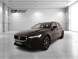 Nero Usata 2022 Volvo V60 Business Edition Station wagon | 23.900 € (Ottimo prezzo)