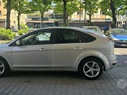 Grigio Usata 2008 Ford Focus Titanium Tre volumi | 3200 € (Molto cara)