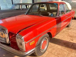 Rosso Usata 1972 Mercedes 230 Tre volumi | 17.000 €