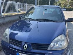 Blu Usata 2003 Renault Clio II Tre volumi | 1250 € (Ottimo prezzo)