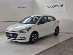 Bianco Usata 2018 Hyundai i20 Active Tre volumi | 9900 € (Buon prezzo)