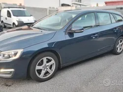 Grigio Usata 2014 Volvo V60 Momentum Station wagon | 7490 € (Super prezzo)