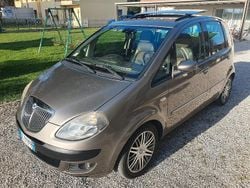 Grigio Usata 2006 Lancia Musa Monovolume | 4000 € (Buon prezzo)