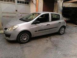 Usata 2006 Renault Clio III Tre volumi | 2500 € (Buon prezzo)