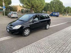 Usata 2009 Opel Zafira Comfort Monovolume | 2500 €