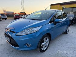 Blu Usata 2010 Ford Fiesta Titanium Tre volumi | 3999 € (Buon prezzo)