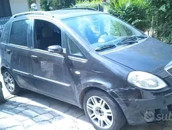 Usata 2006 Lancia Musa Monovolume | 3200 € (Buon prezzo)