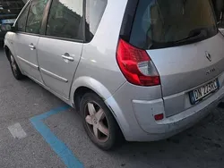Usata 2008 Renault Scénic II Monovolume | 550 € (Super prezzo)