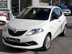 Bianco Usata 2017 Lancia Ypsilon Gold Due volumi | 9500 € (Buon prezzo)