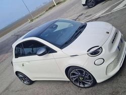 Usata 2023 Abarth 500e Due volumi | 26.500 € (Buon prezzo)