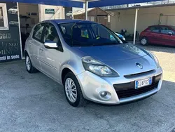 Grigio Usata 2011 Renault Clio II Dynamique Tre volumi | 2500 € (Super prezzo)