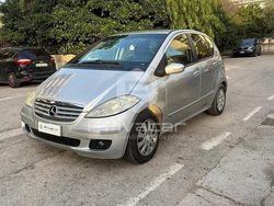 Grigio Usata 2007 Mercedes A150 Elegance Tre volumi | 1500 € (Ottimo prezzo)