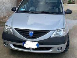 Argento Usata 2008 Dacia Logan Lauréate Tre volumi | 1200 € (Buon prezzo)