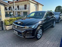 Nero Usata 2019 VW Touareg Advance SUV | 32.000 € (Molto cara)
