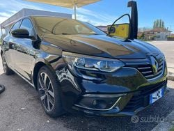 Nero Usata 2019 Renault Mégane IV Tre volumi | 12.500 € (Buon prezzo)