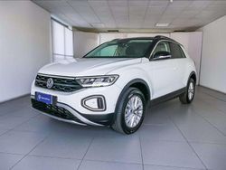 Pure white nero Usata 2024 VW T-Roc Life SUV | 23.800 € (Buon prezzo)